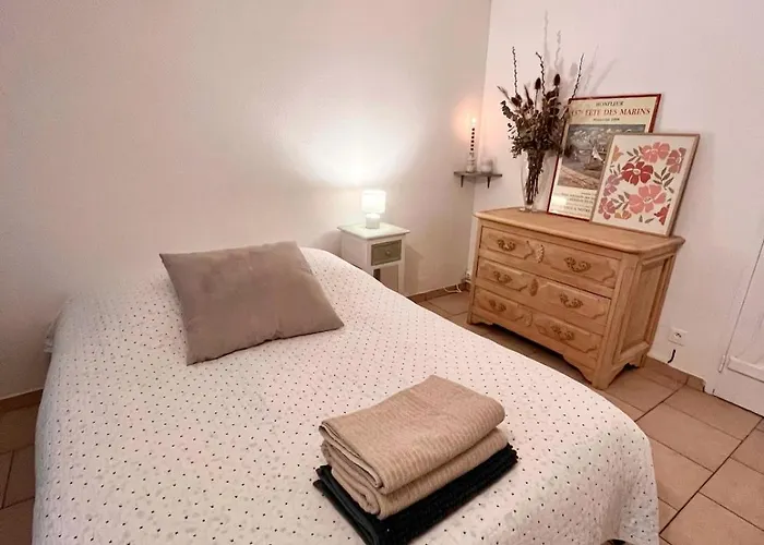 Du Mesnil * Equemauville